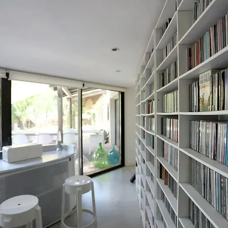 度假居 Superb Contemporary Near Montpellier
