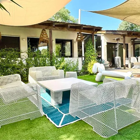Superb Contemporary Near Montpellier