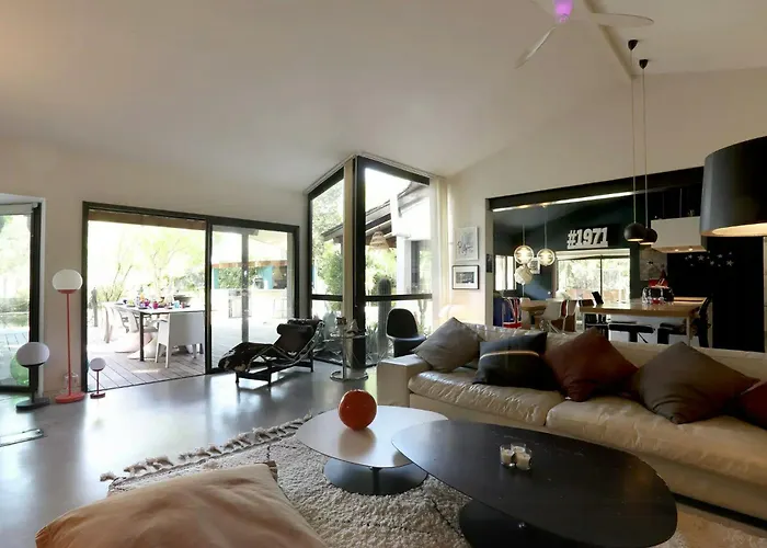 Superb Contemporary Near Montpellier Castelnau-le-Lez